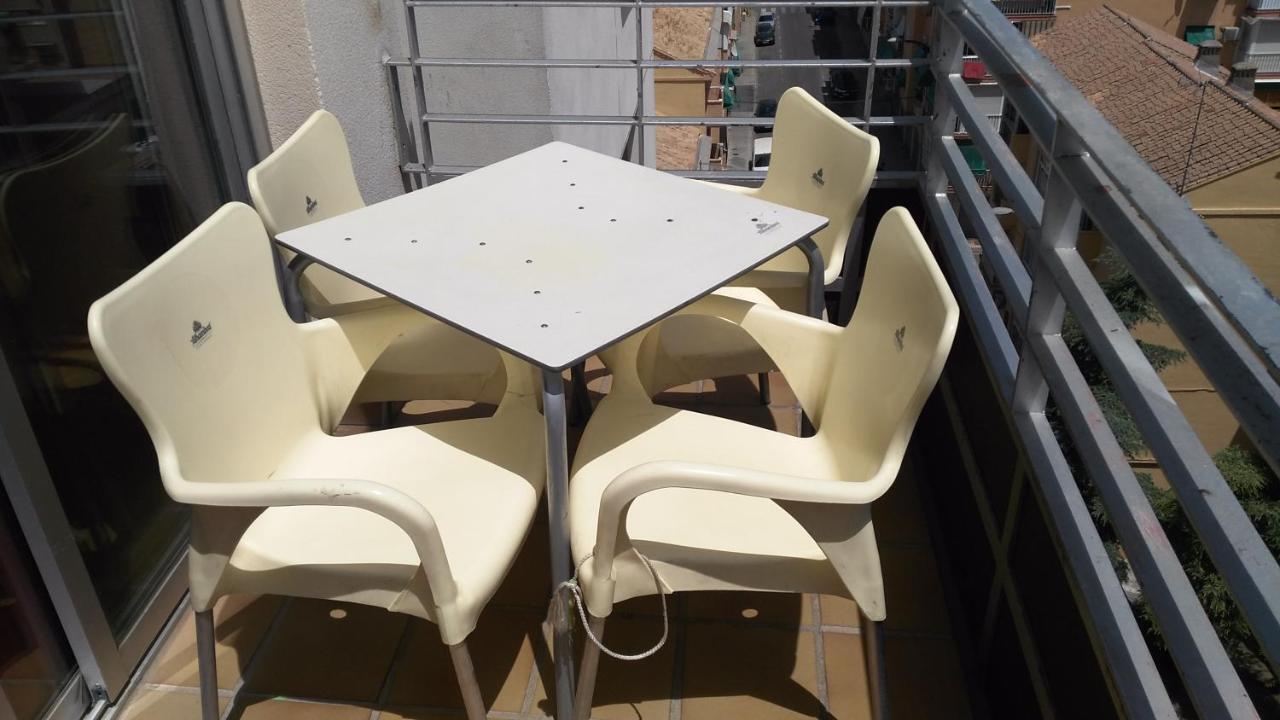 Apartamento Disfruta Granada,incluso con tu mascota Parking Exterior foto